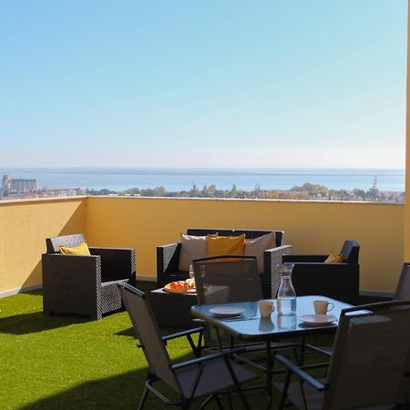 ליסבון One Bedroom Apartment With Stunning River Views And Private Rooftop! מראה חיצוני תמונה