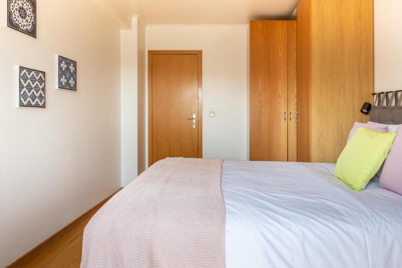 ליסבון One Bedroom Apartment With Stunning River Views And Private Rooftop! מראה חיצוני תמונה
