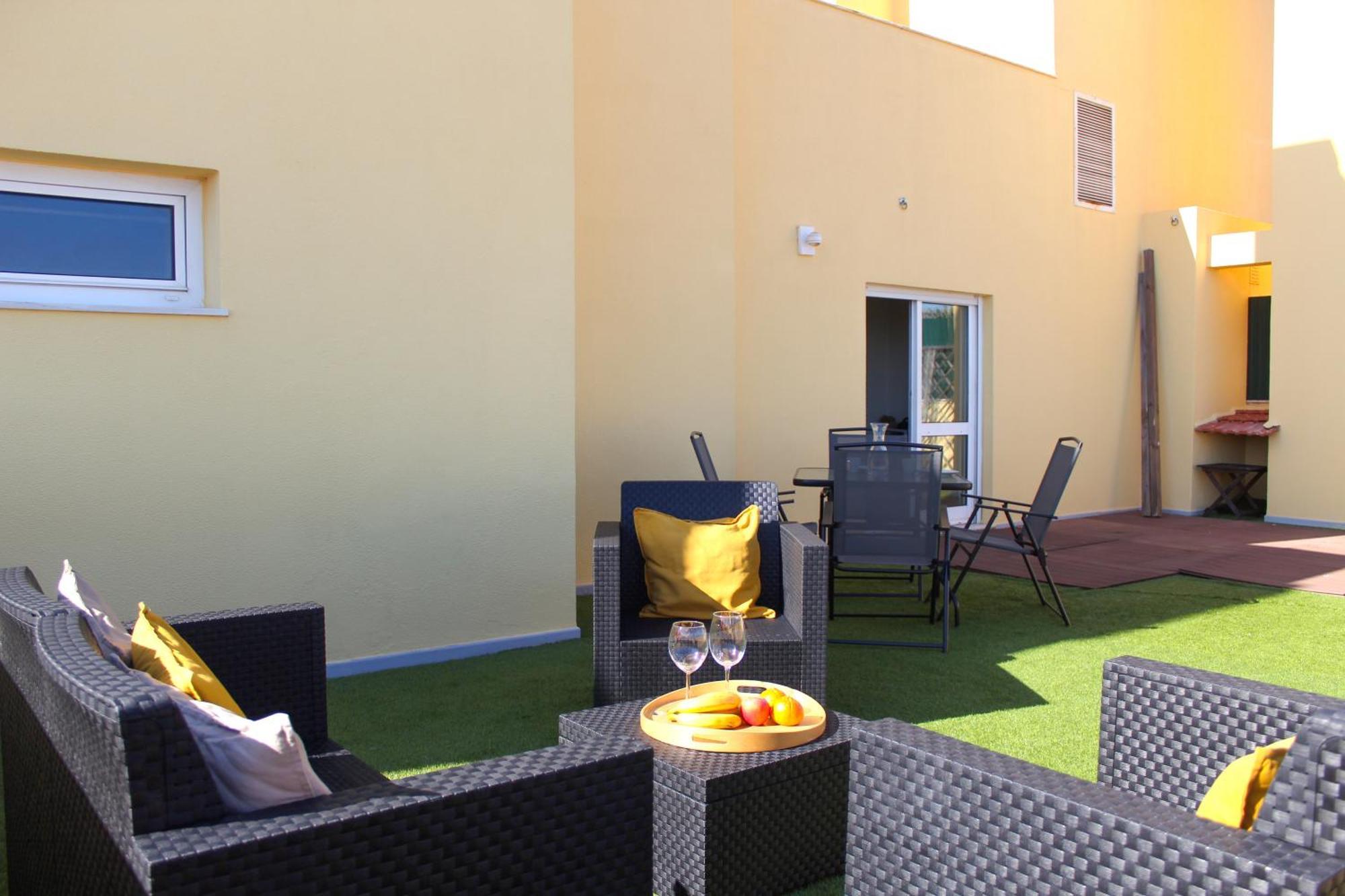 ליסבון One Bedroom Apartment With Stunning River Views And Private Rooftop! מראה חיצוני תמונה